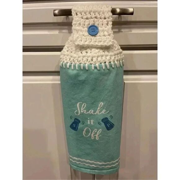 Crochet Top Kitchen Towel- Shake It Off (Salt And Pepper Shakers) - Picture 3 of 3